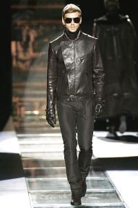 Versace_Fall_2008_1.jpg