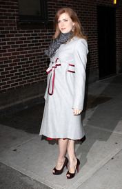 Preppie_-_Amy_Adams_at_the_Late_Show_with_David_Letterman_-_Jan._5_2010_1752.jpg