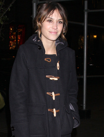 Preppie_-_Alexa_Chung_at_the_Louis_Vuitton_store_in_New_York_City_-_Dec._10_2009_147.JPG