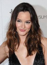 74931_Leighton_Meester_2011_ArtOfElysium_Heaven_Gala_1_J0001_006_122_551lo.jpg