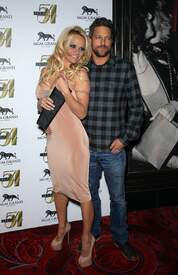 Pamela_Anderson_hosts_at_Studio_54018.jpg