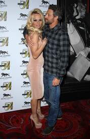 Pamela_Anderson_hosts_at_Studio_54019.jpg