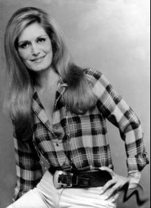 Dalida_b_w.jpg