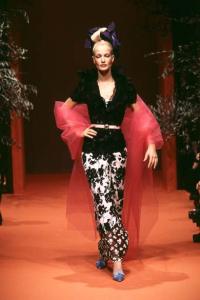 karen_Christian_Lacroix_spring_1996_Haute_Couture2.jpg