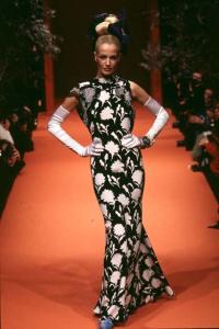 karen_Christian_Lacroix_spring_1996_Haute_Couture3.jpg