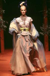 karen_Christian_Lacroix_spring_1996_Haute_Couture4.jpg