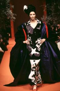 nadja_Christian_Lacroix_spring_1996_Haute_Couture4.jpg