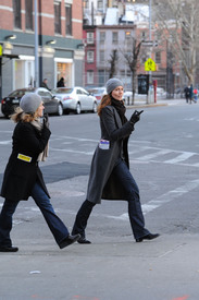 Preppie_-_Saffron_Burrows_walking_in_the_Meatpacking_District_in_New_York_City_-_Feb._21_2010_726.jpg