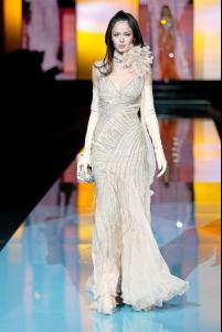 79174_ss05HC_ElieSaab_06_123_255lo.jpg