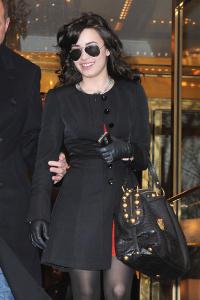 Demi Lovato leaves her hotel in New York City  January 30 2009 008.jpg