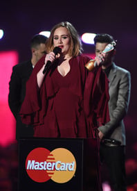 adele240216BZNimage40.jpg