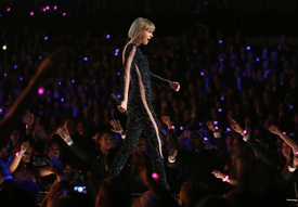 tswift150216BZNimage44.jpg