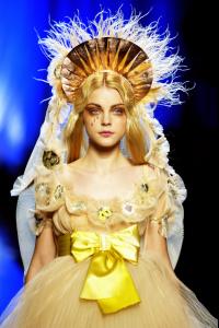 42308_celebrity_city_Jean_Paul_Gaultier_Paris_S_S_07_Haute_Couture_24_123_25lo.jpg