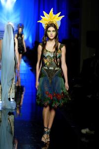 42580_celebrity_city_Jean_Paul_Gaultier_Paris_S_S_07_Haute_Couture_32_123_206lo.jpg