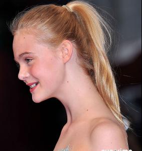 elle fanning0008.jpg