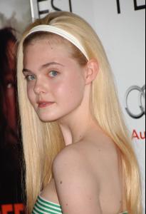 elle fanning0005.jpg