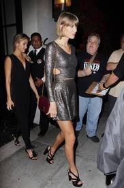 tswift190316BZNimage18.jpg