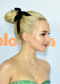 Dove Cameron_20.jpg