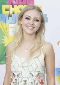 40801_AnnaSophia_Robb_KCA2011_J0001_003_122_97lo.jpg