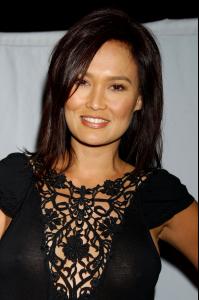 48144_Tia_Carrere_10_122_530lo.jpg