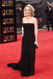 gilliana110415BZNimage007.jpg