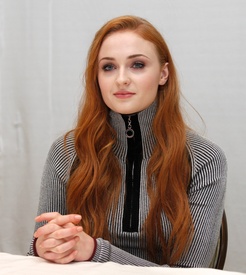 Sophie Turner  (2).jpg