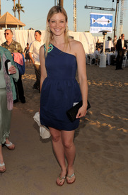 AmySmart_25th_night_under_the_stars_gala_24.jpg