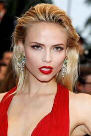 natasha-poly-attends-the-158.jpg