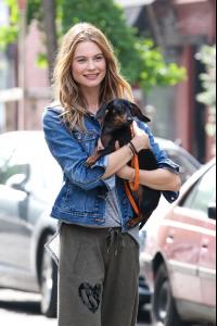 Behati+Prinsloo+Behati+Prinsloo+Cuddles+Puppy+td6BjXNeu3ux.jpg