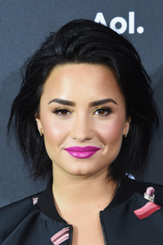 Demi_Lovato_28129.jpg