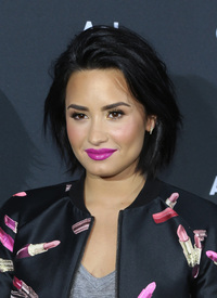 Demi_Lovato_28429.jpg