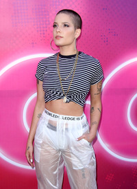 halsey140517BZNimage3.jpg