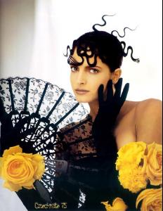 Stephanie_Seymour_644x835_81kb_media_333_media_0067.jpg