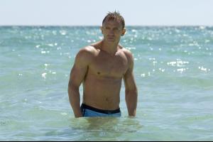 96872_Daniel_Craig_oHQCB13_122_595lo.jpg