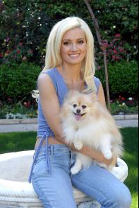 81616_Holly_Madison_Animal_Fair_Media_Portrait_006_123_810lo.jpg