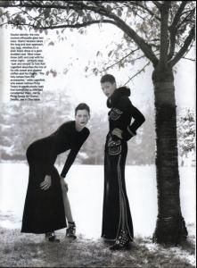 linda_vogue_oct_1992___by_StevenMeisel_LJ__ru_glam3.jpg