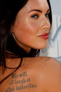 Megan_Fox___2008_MTV_Movie_Awards___Arrivals__Los_Angeles__2008.06__2_.jpg