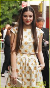 hailee-steinfeld-douglas-booth-cfda-fashion-awards-2013-10.JPG