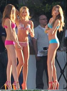 Doutzen+Kroes,+Candice+Swanepoel,+Behati+Prinsloo+and+a+few+others+modeled+for+the+cameras+at+Alex+Rodriguez's+mansion+in+Miami.jpg