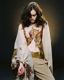 alexis-bledel-by-ivan-prochko-photoshoot-_18.jpg