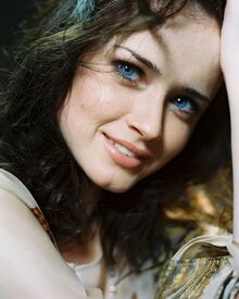 alexis-bledel-by-ivan-prochko-photoshoot-_26.jpg