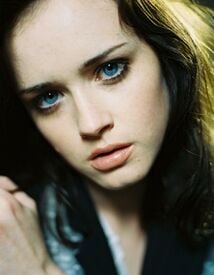 alexis-bledel-by-ivan-prochko-photoshoot-_27.jpg