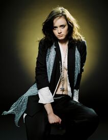 alexis-bledel-by-ivan-prochko-photoshoot-_4.jpg