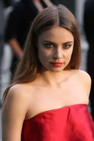 Xenia-Tchoumitcheva--Victoria-and-Albert-Museum-Summer-Party--07.jpg