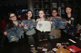 Sabrina-Carpenter--Denim-DIY-Event-at-Hollister--07.jpg