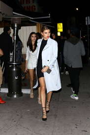 Hailey-Baldwin-and-Madison-Beer--Leaving-the-Nice-Guy-Club--01.jpg