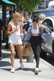 madison-beer-and-hailey-baldwin-out-for-lunch-at-urth-caffe-in-west-hollywood-06-02-2016_6.jpg