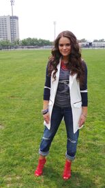 madison-pettis-on-the-set-of-nfl-s-tweensjuniors-aparrel-photoshoot-in-los-angeles_3.jpg