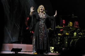 adele260616BZNimage8.jpg