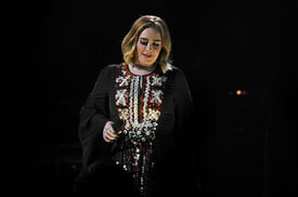 adele260616BZNimage10.jpg